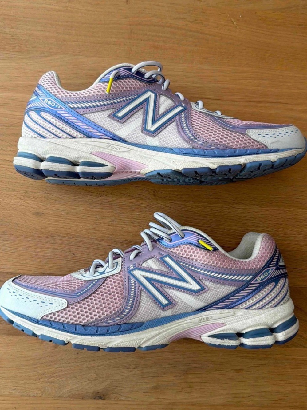 New Balance x Up There 860v2 Blossom Pink Sneakers ML860UT2